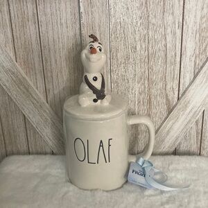 Rae Dunn Frozen Olaf Mug with Topper